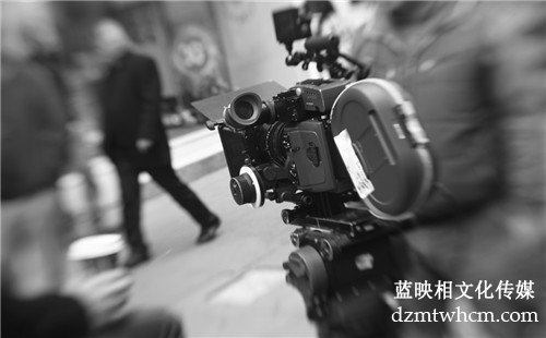 公司宣傳片拍攝團(tuán)隊(duì)的人員如何分工？