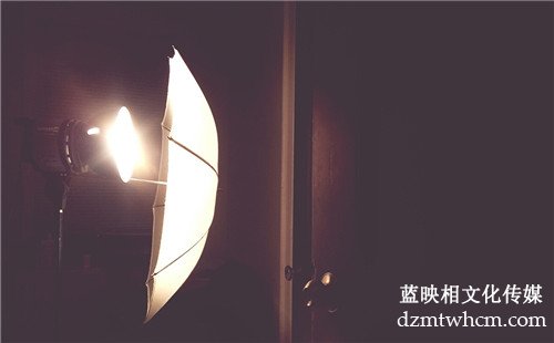 想要受到客戶關(guān)注嗎？那就拍攝企業(yè)廣告片吧